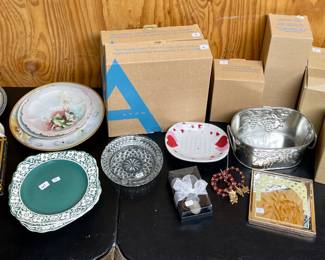 Plates Dishes Ashtrays Avon New in Box