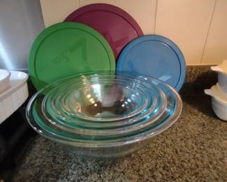 Pyrex Bowls