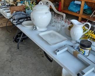 Artimino China items