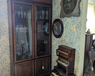 Cambridge crystal.  Schoenhut piano's - graduated sizes.