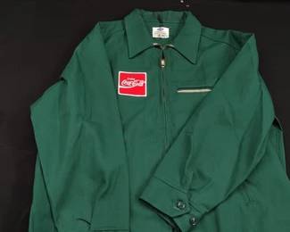 https://www.auctionninja.com/hewitt-estates-and-antiques/product/vintage-coca-cola-work-jacket-200218.html