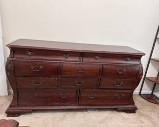 10 Drawer Dresser