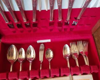 Silverware set in box