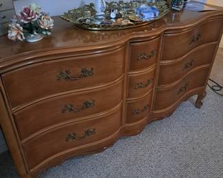 United Furniture dresser with mirror