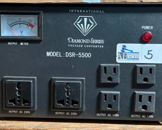 INTERNATIONAL DIAMOND SERIES VOLTAGE CONVERTER DSR-5500