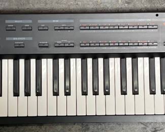 ROLAND A-33 KEYBOARD NO PS