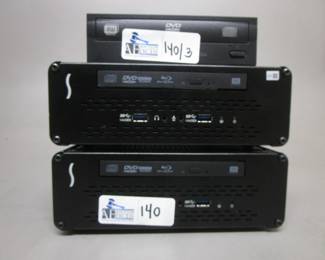 LOT OF 3 ELECTRONICS INCLUDING SONNET ECHO 15 THUNDERBOLT 2 DOCS, DVD DRI