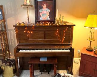 Antique working player piano