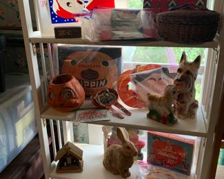 Bottle Room
X-mas, Halloween, Easter, & Valentine’s Day items