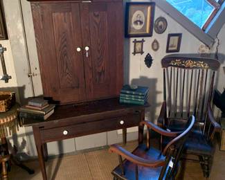 Primary Bedroom 
Plantation desk