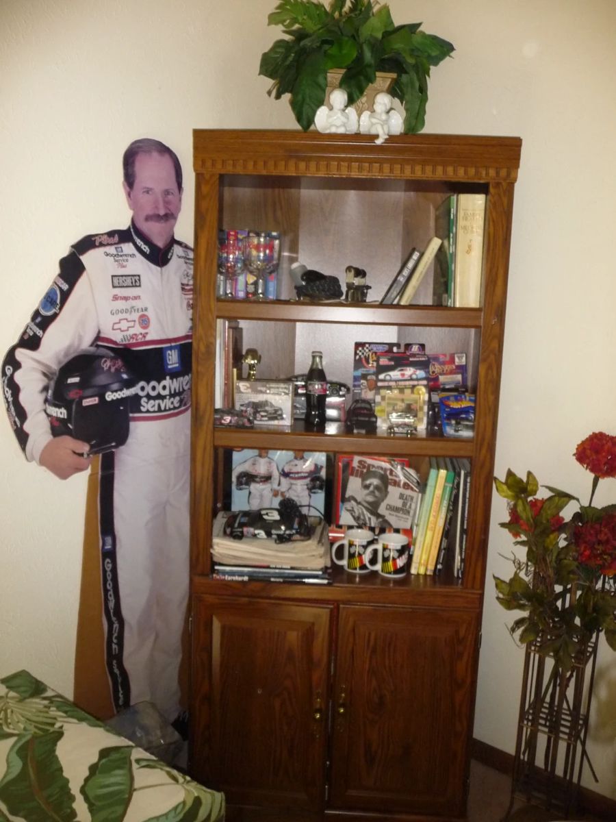 Goodyear service / Dale Earnhardt collectables 