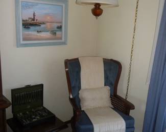 wing back / flatware in box