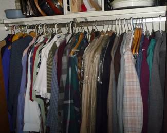 clean clothes / kitchen above