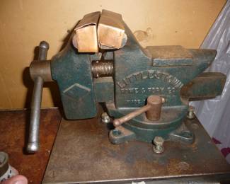 Littlestown bench vise