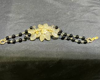 Vintage Trifari Poured Clear Glass Bracelet