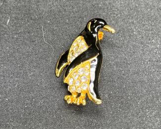 Vintage Giovanni Penguin Pin in Black Enamel