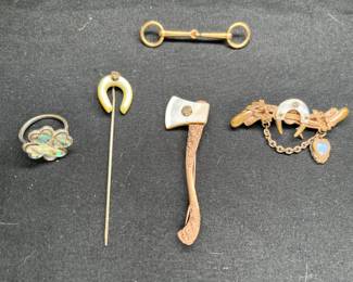 4 Vintage Brooches and a Vintage Abalone Ring
