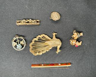 5 Vintage Unique Brooches & Pins