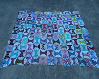 Bow Tie Quilt Topper