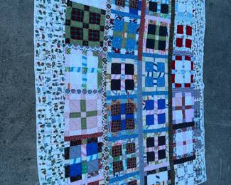VTG Hand Sewn Patchwork Quilt