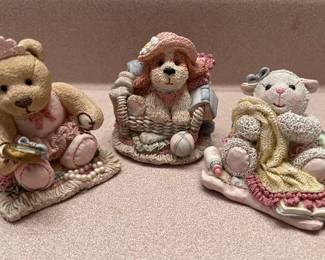 Snuggle Buddies figurines