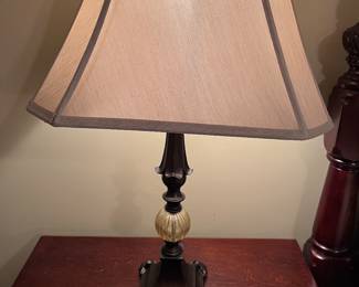 Metal based table lamp