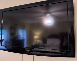 Coby 32" TV
