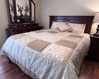 Queen size bed