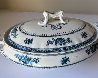 Losol Ware covered serving dish