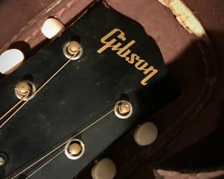 Gibson Guitar 