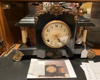 Antique Sessions Mantel Clock #9104 with 4 Columns, Pendulum and Key.  