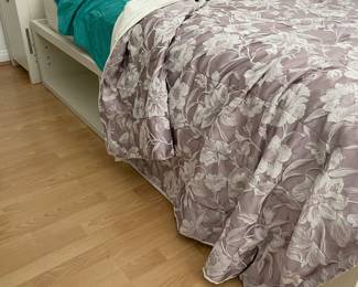 Queen size platform bed 