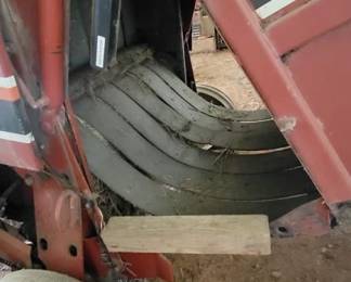 128 - Hesston Twine Tie