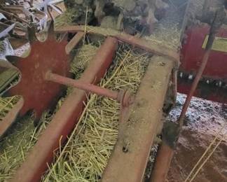 142 - New Holland Hayliner