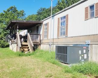 143 - Single Wide Trailer - 14 x 70 3 bedrooms, 2 bath, fireplace, air conditioning
