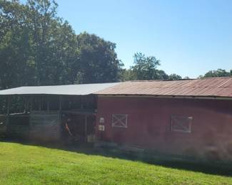 162 - Property/Land - Horse Barn