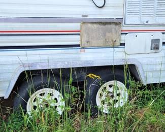 170 - Prowler 5th Wheel Camper by Fleetwood