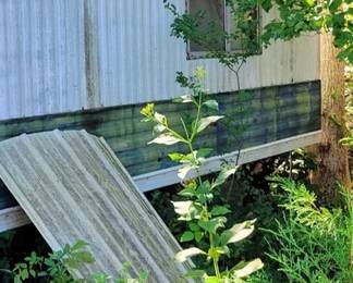 171 - Property/Land Single-Wide Trailer-cannot be moved