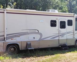 181 - 2001 Georgie Boy Motor Home Ford Motor Home Chassis - Engine: 6.8L V10 SOHC UNTESTED