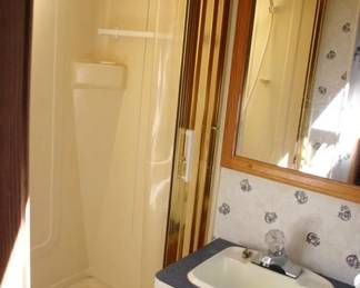 181 - 2001 Georgie Boy Motor Home Ford Motor Home Chassis - Engine: 6.8L V10 SOHC UNTESTED