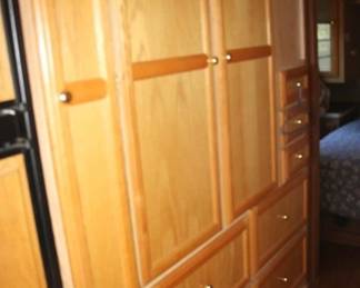 181 - 2001 Georgie Boy Motor Home Ford Motor Home Chassis - Engine: 6.8L V10 SOHC UNTESTED