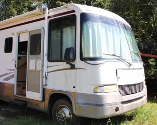 181 - 2001 Georgie Boy Motor Home Ford Motor Home Chassis - Engine: 6.8L V10 SOHC UNTESTED