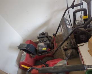 Snow thrower blower 40.00