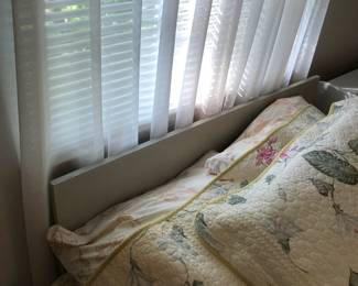 Treco Mauer twin headboard