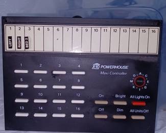 X-10 Powerhouse PHC02 / 16-Unit Plug in Maxi Controller Remote Control System