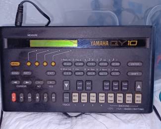 Yamaha QY10 Music Sequencer Rhythm Machine