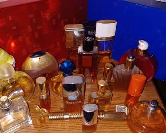 Woman's Perfumes 