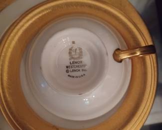Lenox China Westchester M-139 Gold 5-Piece Place Set (Two Sets Available)