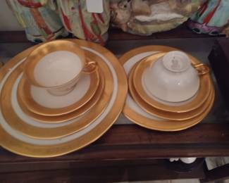Lenox China Westchester M-139 Gold 5-Piece Place Set (Two Sets Available)