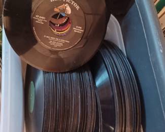 Victrola Records & 45's Records